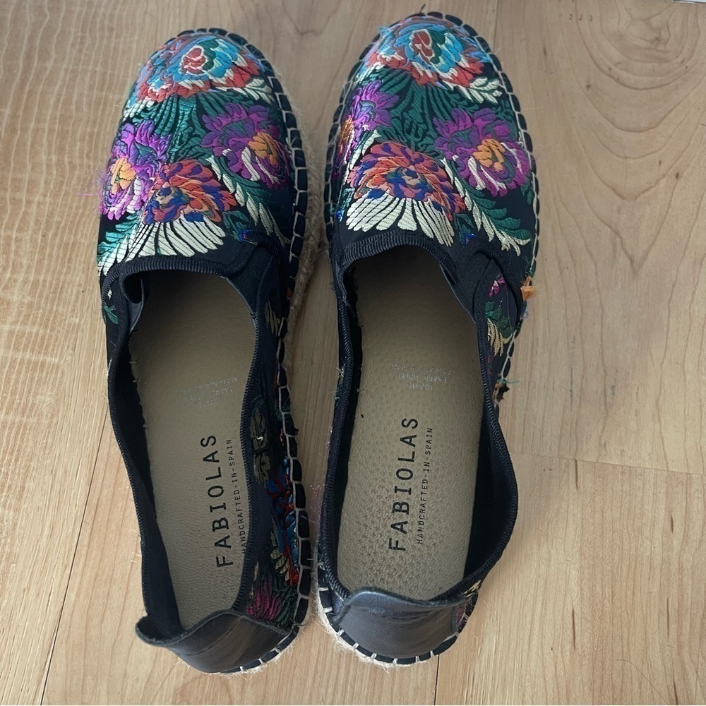 FABIOLAS Espadrilles Flat Slip-On Floral Embroidered Handcrafted Shoes Sz 41 - Picture 5 of 9